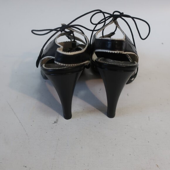 NWOB Authentic Chanel Black White Leather Mary Jane Lace Slingback Heels 38 US/8 - Picture 11 of 15